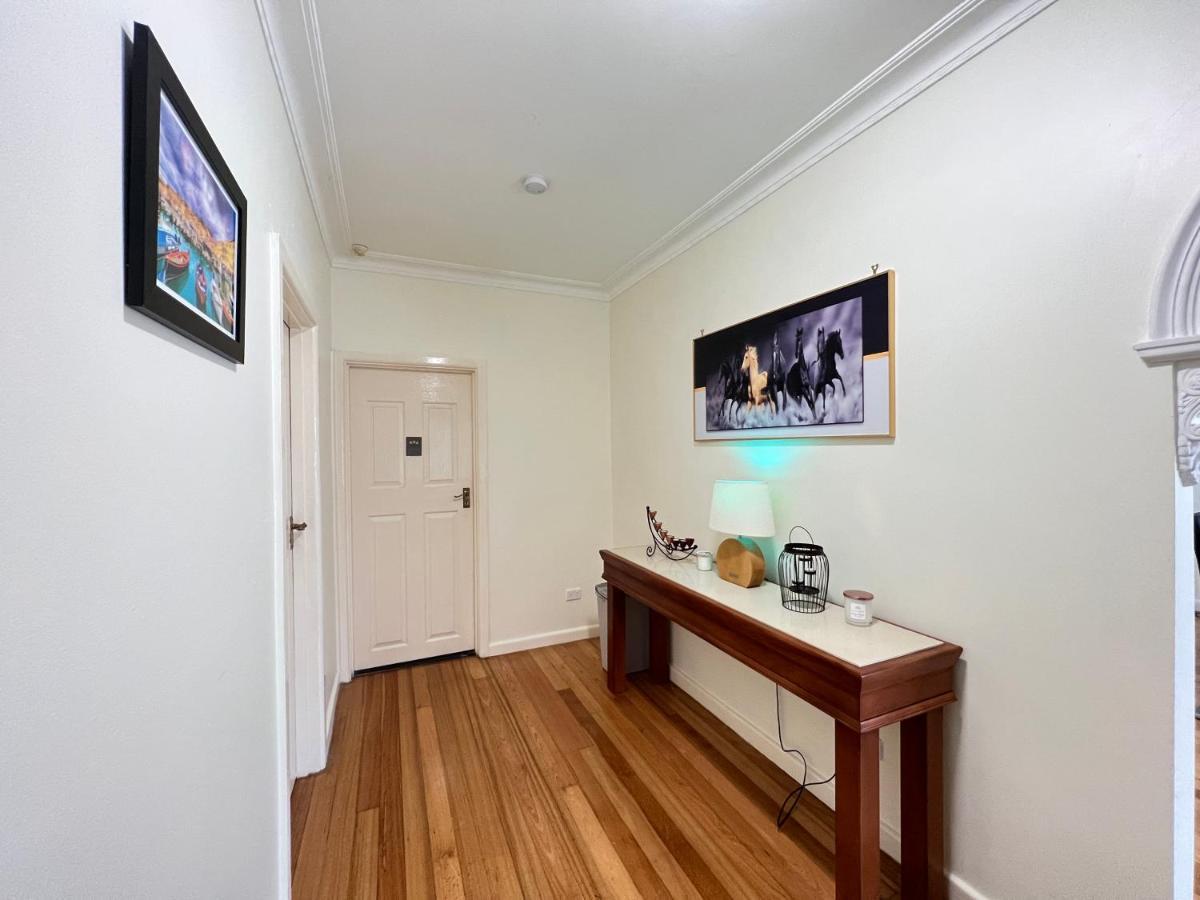 Cosy 4Br Home 15 Minutes Away From Melbourne Airport St Albans Εξωτερικό φωτογραφία