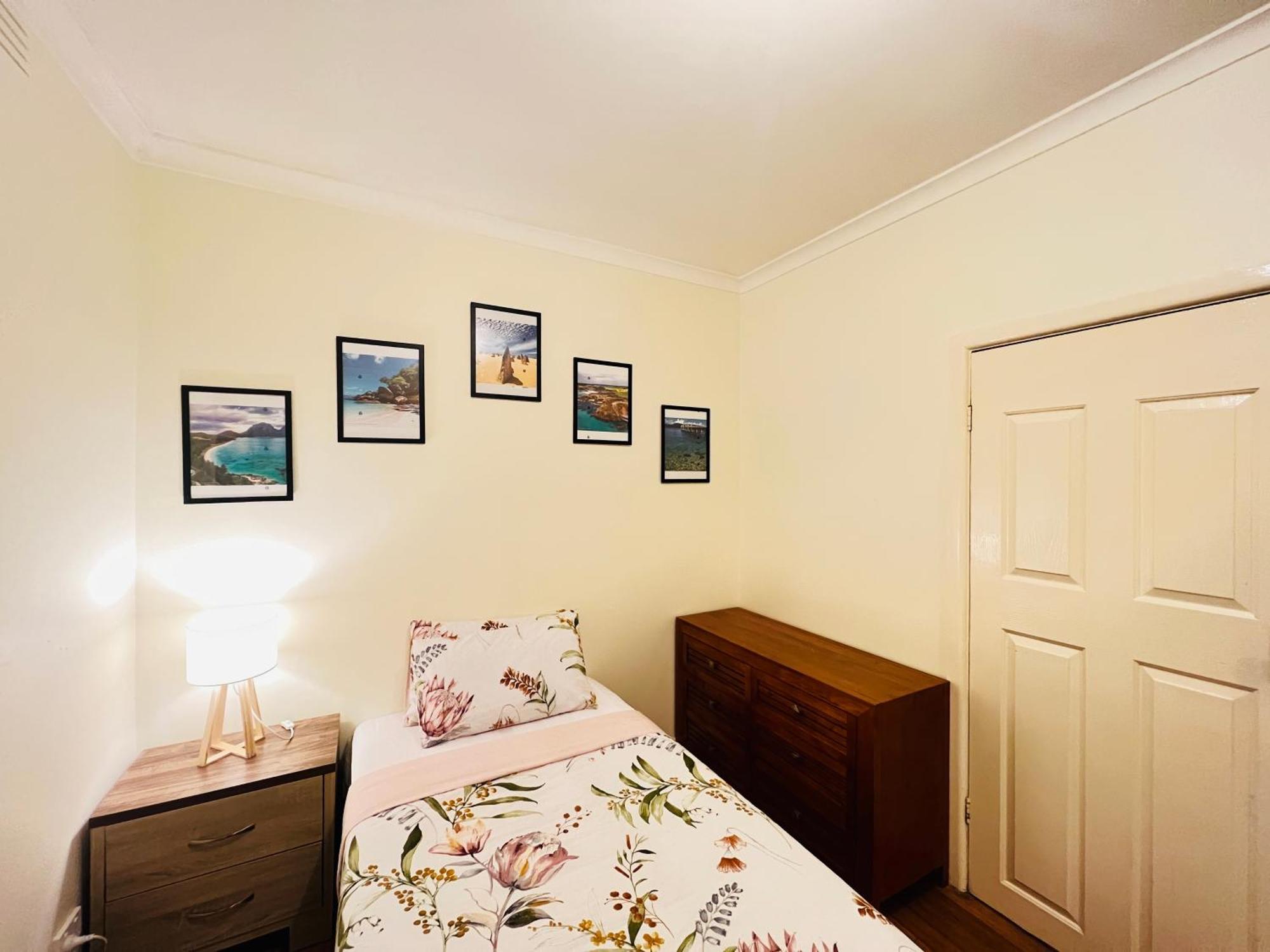 Cosy 4Br Home 15 Minutes Away From Melbourne Airport St Albans Εξωτερικό φωτογραφία