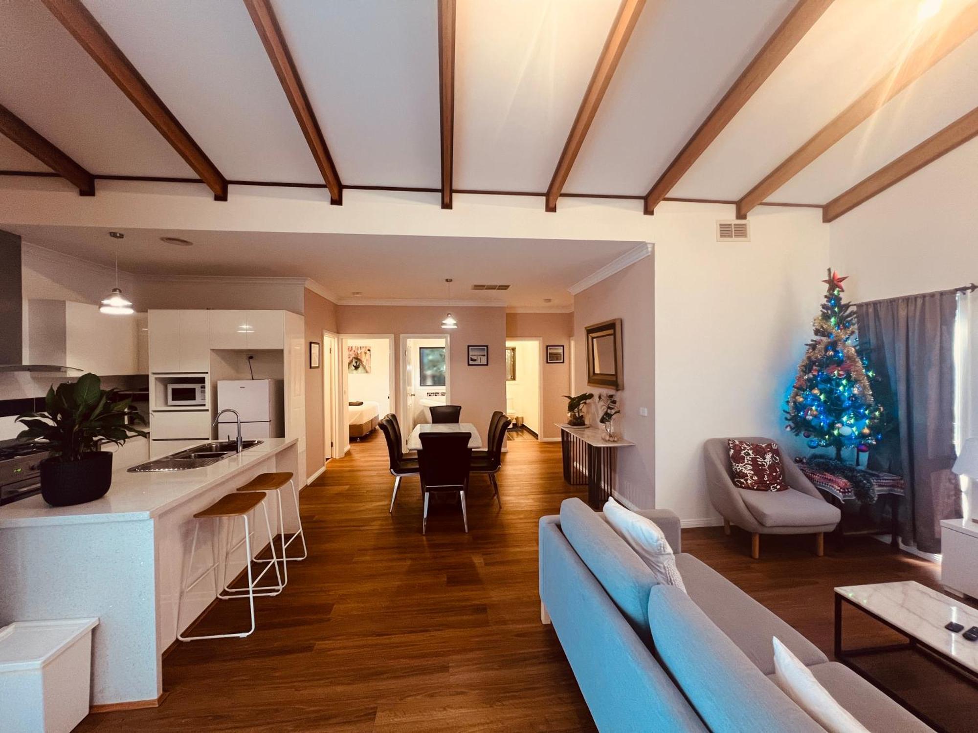 Cosy 4Br Home 15 Minutes Away From Melbourne Airport St Albans Εξωτερικό φωτογραφία