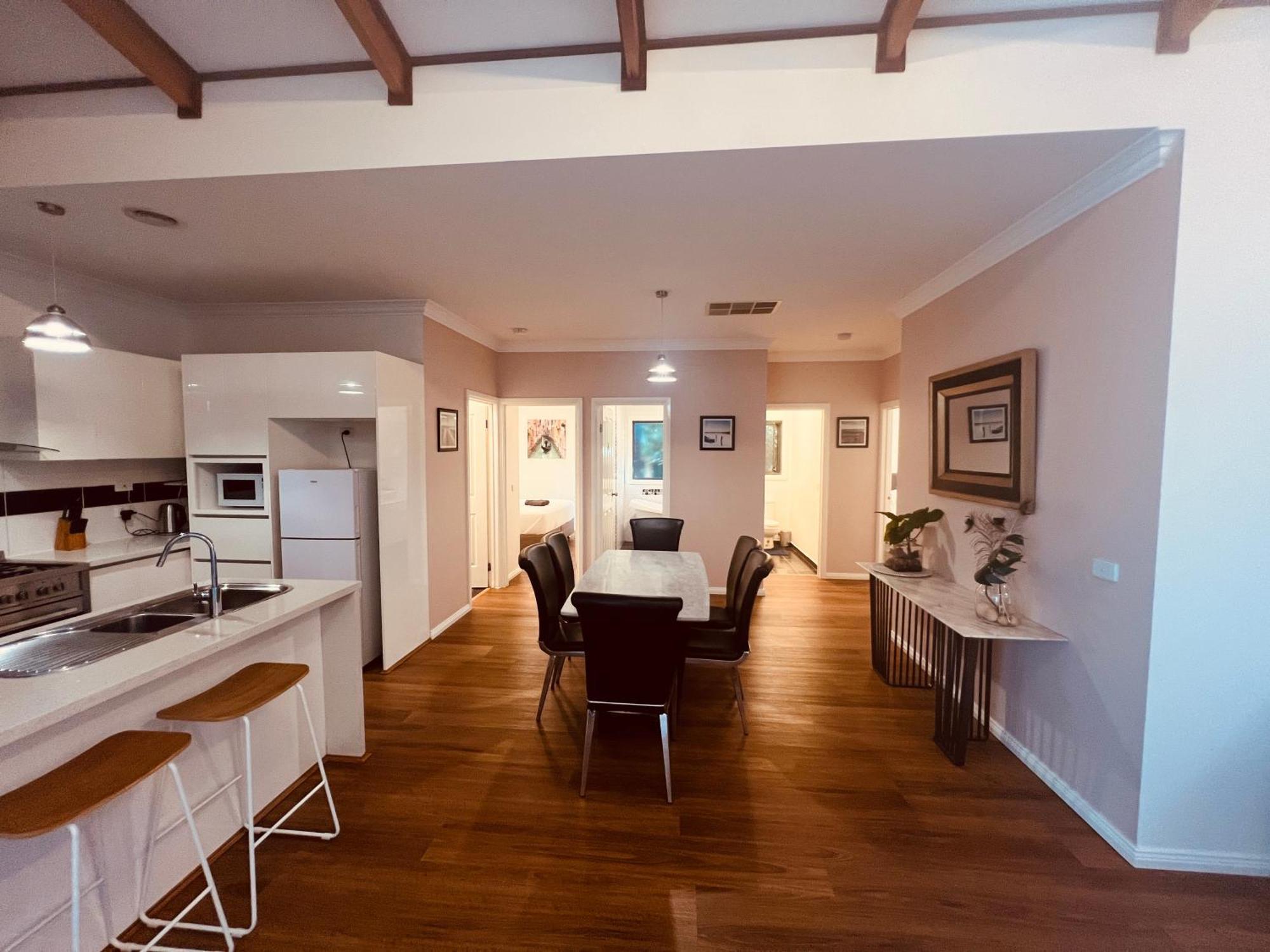 Cosy 4Br Home 15 Minutes Away From Melbourne Airport St Albans Εξωτερικό φωτογραφία
