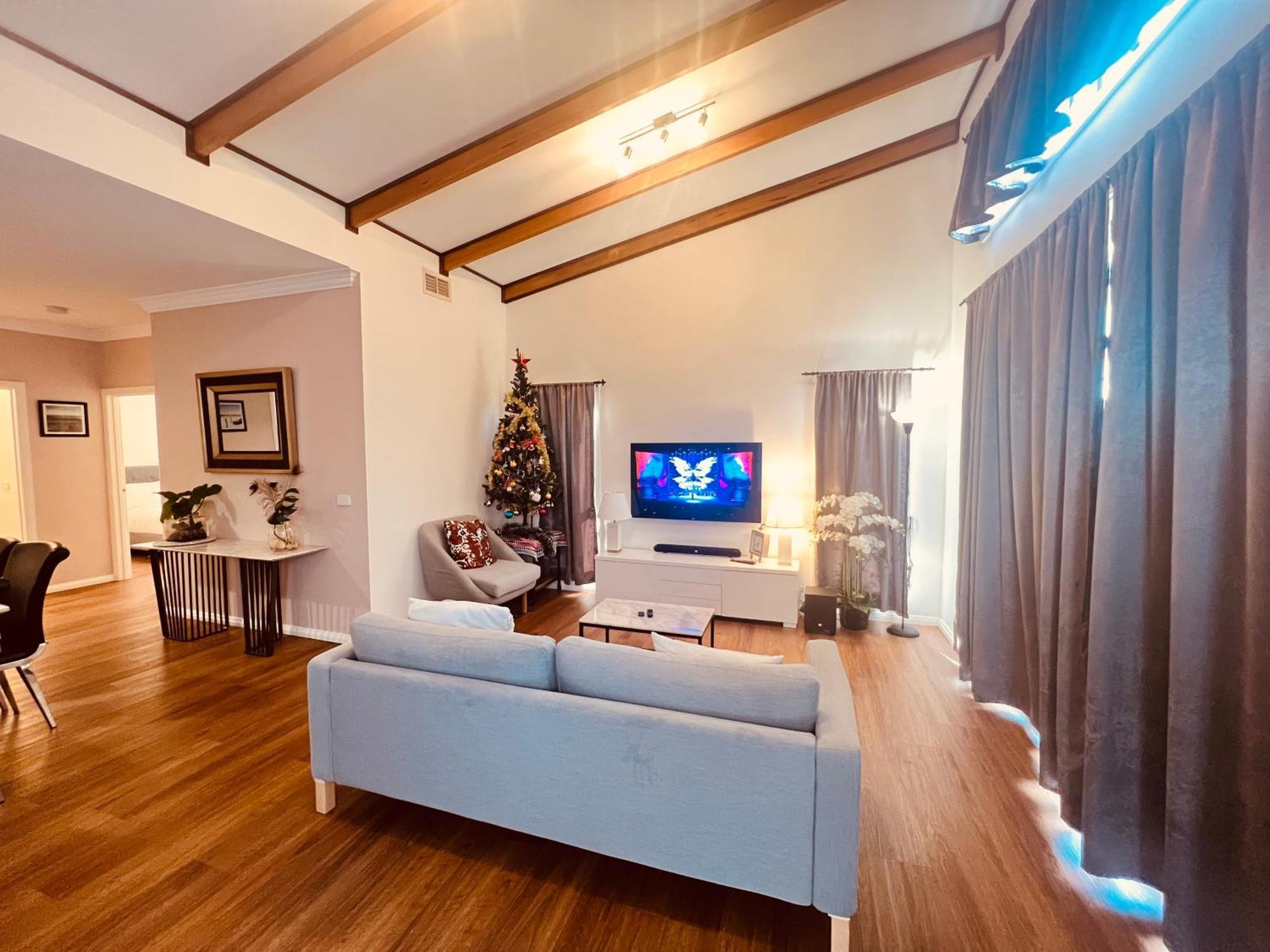 Cosy 4Br Home 15 Minutes Away From Melbourne Airport St Albans Εξωτερικό φωτογραφία